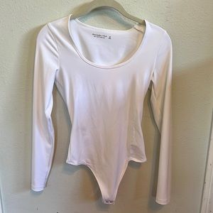 Abercrombie & Fitch Soft Collection Long Sleeve Body Suit Scoop Neckline XS